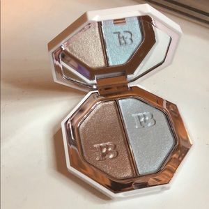 Fenty highlighter